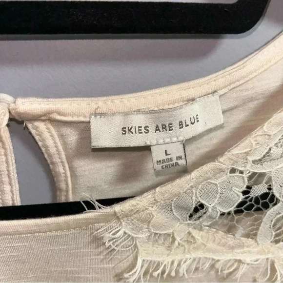 Skies Are Blue Blouse - Picture 2 of 5